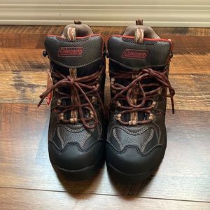 Work boots / new with tag